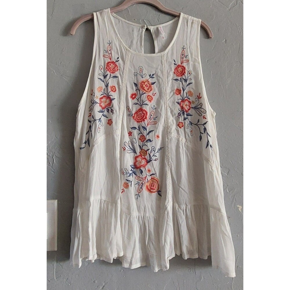 Xhilaration Tops Blouse, Embroidery, Women's L,Rayón, 18 Inch Of Armp To Armp